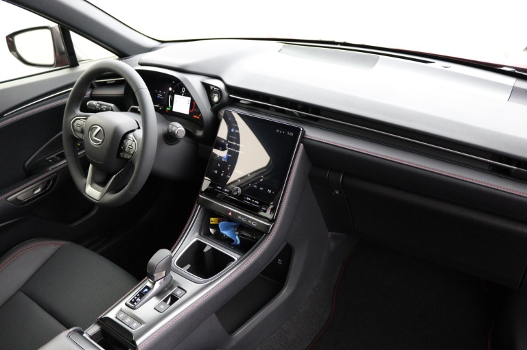 Lexus LBX - Elegant 2WD 49