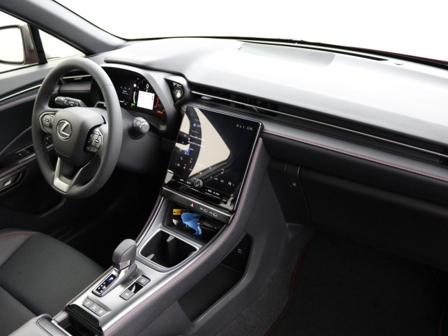 Lexus LBX - Elegant 2WD