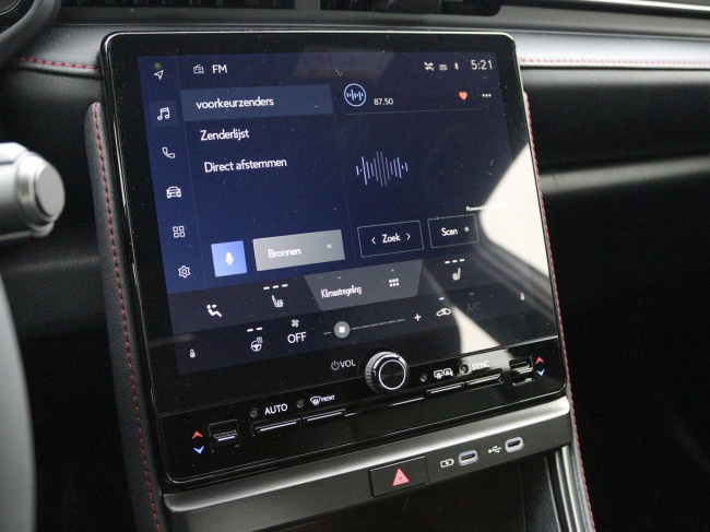 Lexus LBX - Elegant 2WD