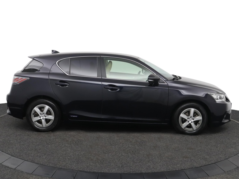 Lexus CT - 200h Business Line 13
