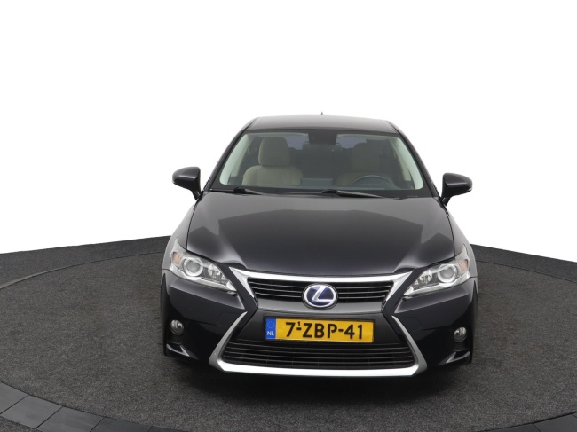 Lexus CT - 200h Business Line