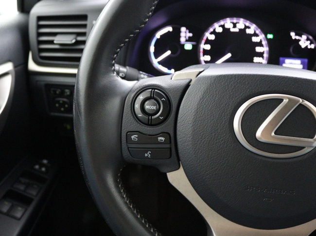 Lexus CT - 200h Business Line
