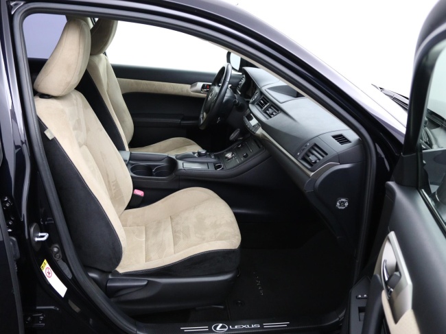 Lexus CT - 200h Business Line