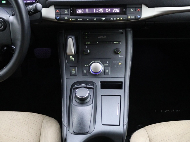 Lexus CT - 200h Business Line