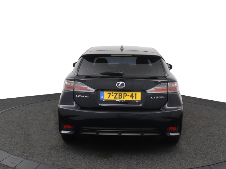 Lexus CT - 200h Business Line 46