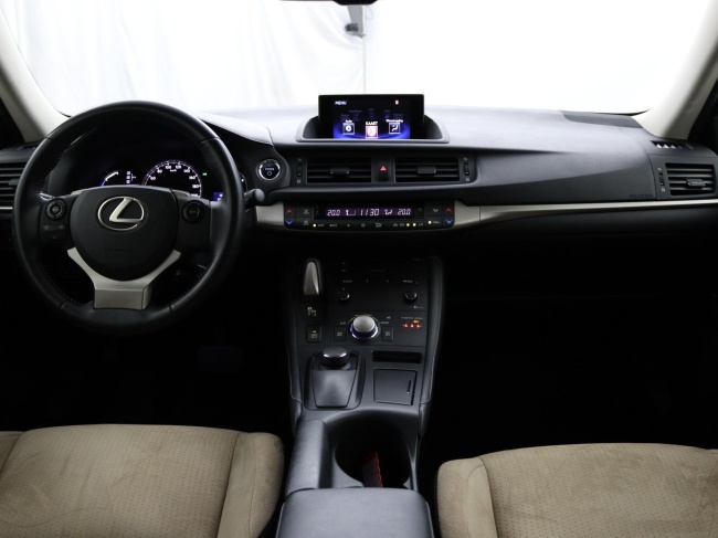 Lexus CT - 200h Business Line