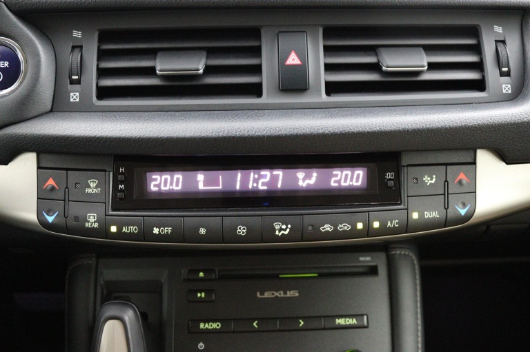 Lexus CT - 200h Business Line 7