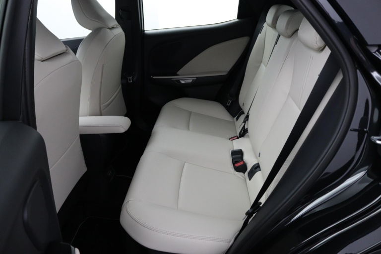 Lexus LBX - Elegant 2WD 17