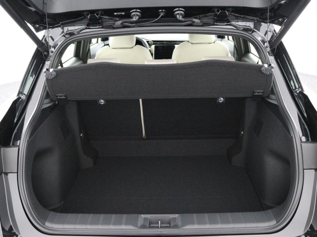 Lexus LBX - Elegant 2WD