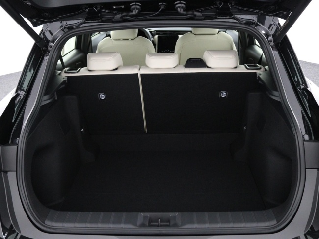 Lexus LBX - Elegant 2WD