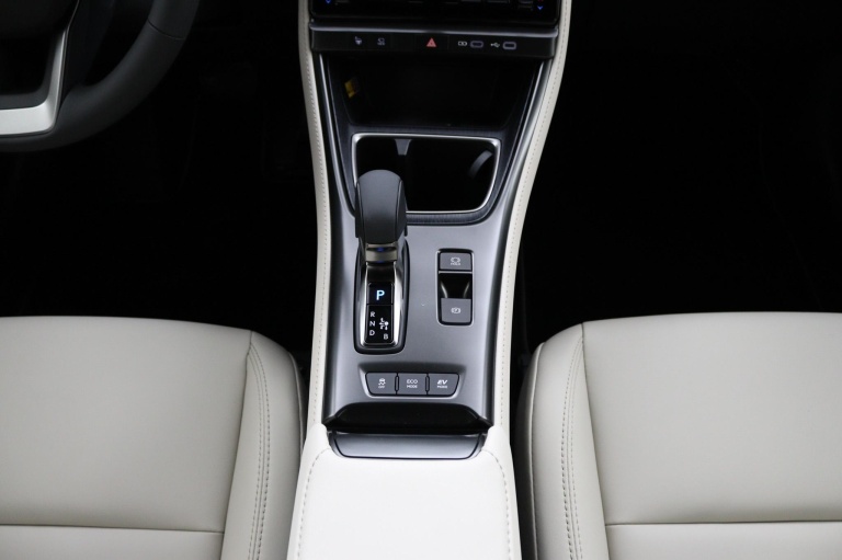 Lexus LBX - Elegant 2WD 27