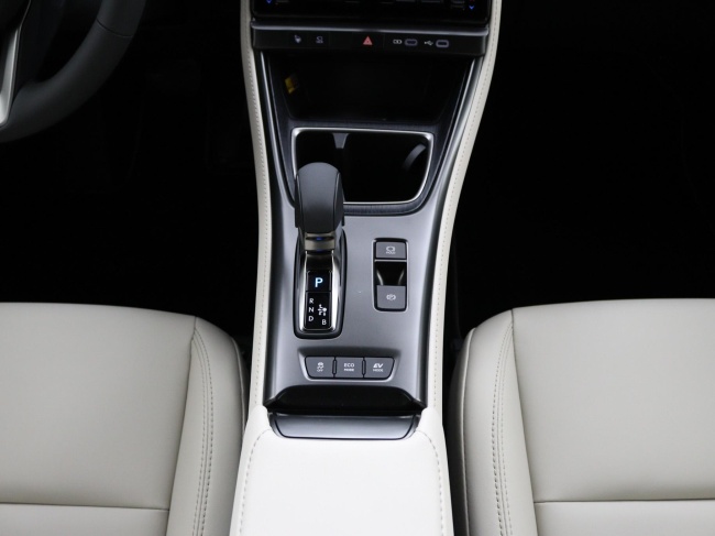 Lexus LBX - Elegant 2WD