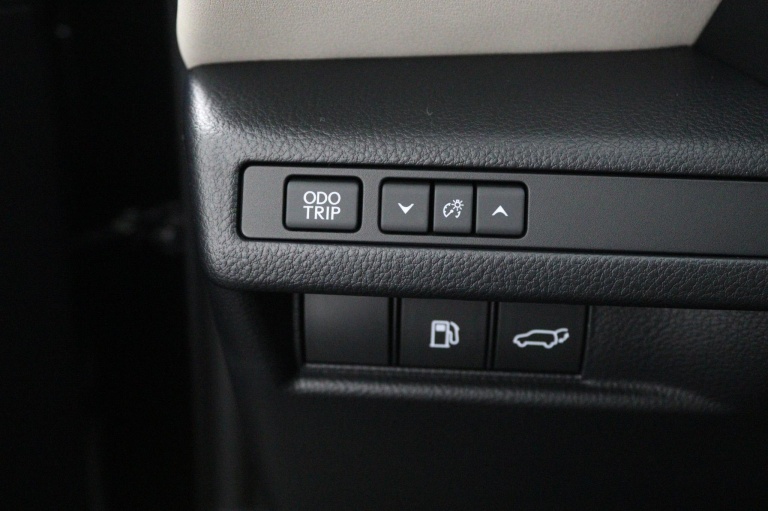 Lexus LBX - Elegant 2WD 29
