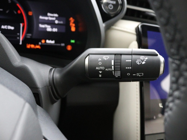 Lexus LBX - Elegant 2WD