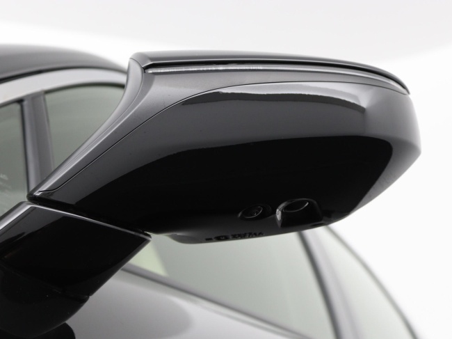 Lexus LBX - Elegant 2WD