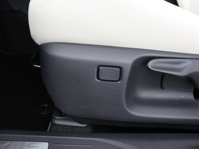 Lexus LBX - Elegant 2WD