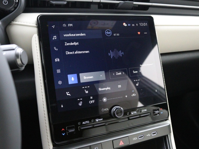 Lexus LBX - Elegant 2WD