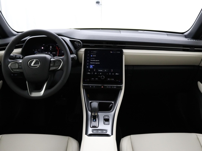 Lexus LBX - Elegant 2WD