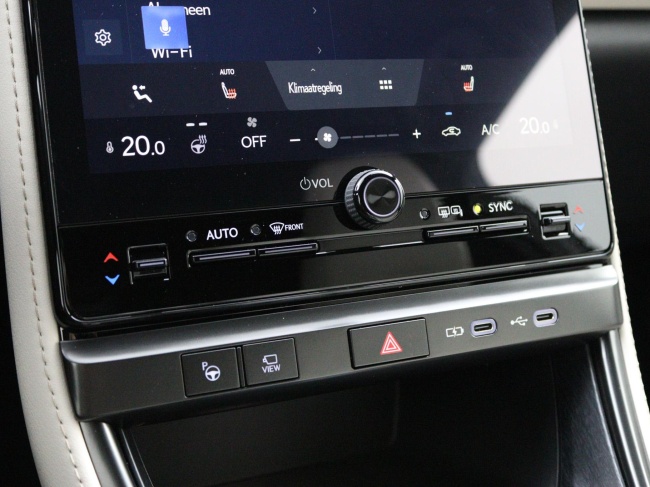 Lexus LBX - Elegant 2WD