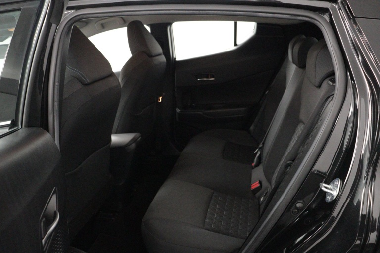 Toyota C-HR - 1.8 Hybrid Dynamic 18