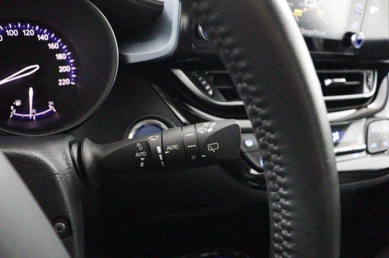 Toyota C-HR - 1.8 Hybrid Dynamic 31