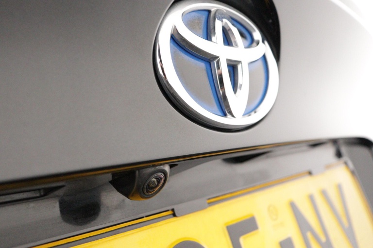 Toyota C-HR - 1.8 Hybrid Dynamic 36