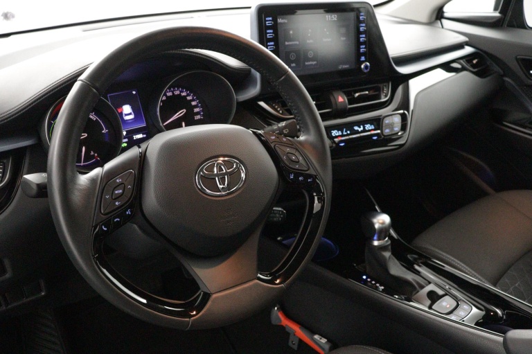 Toyota C-HR - 1.8 Hybrid Dynamic 40