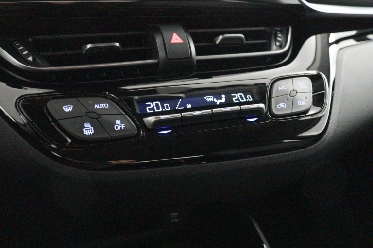 Toyota C-HR - 1.8 Hybrid Dynamic 7