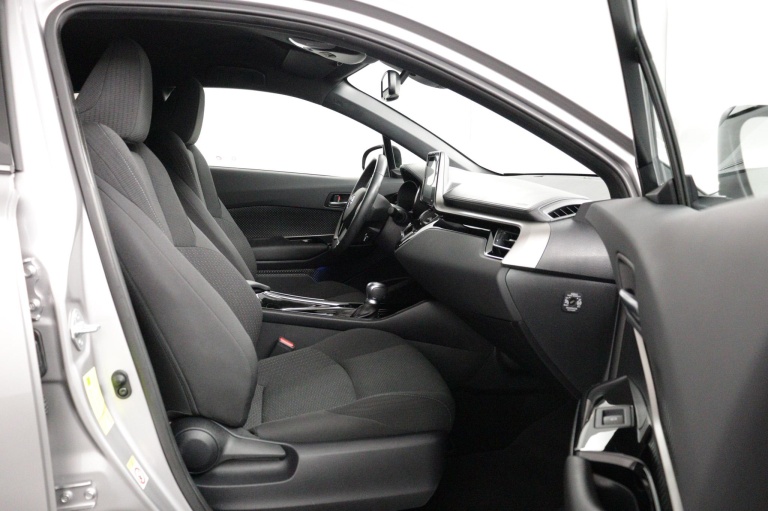 Toyota C-HR - 1.8 Hybrid Style 22