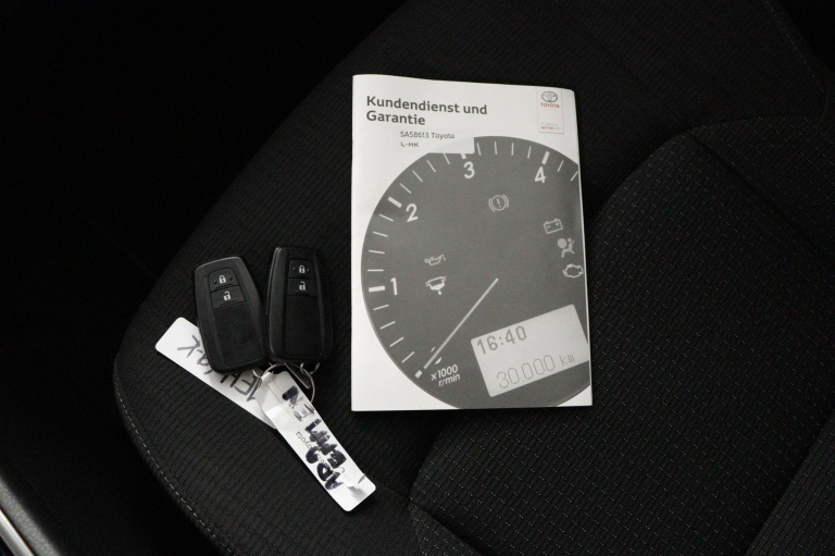Toyota C-HR - 1.8 Hybrid Style 48