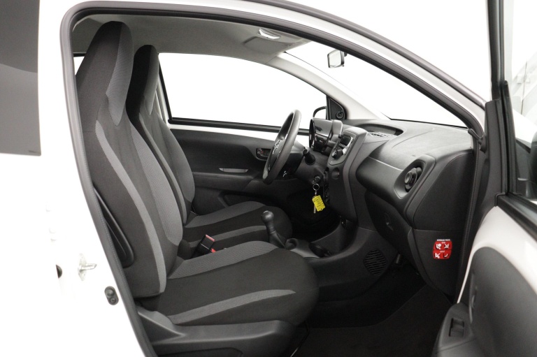Toyota Aygo - 1.0 VVT-i x-fun 21