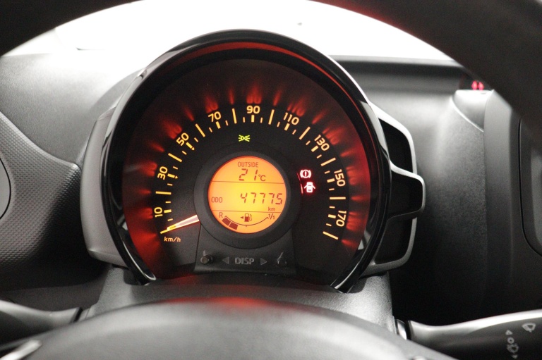 Toyota Aygo - 1.0 VVT-i x-fun 6
