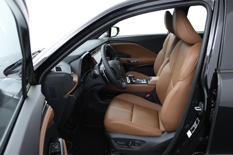 Lexus LBX - Relax 2WD 16