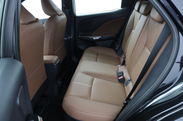 Lexus LBX - Relax 2WD 17