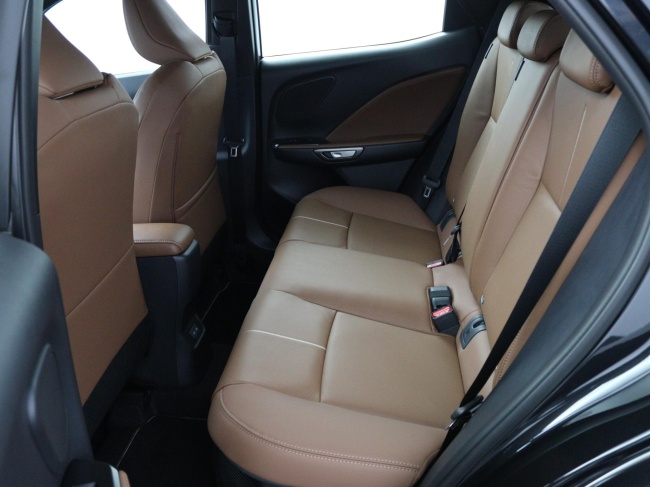 Lexus LBX - Relax 2WD