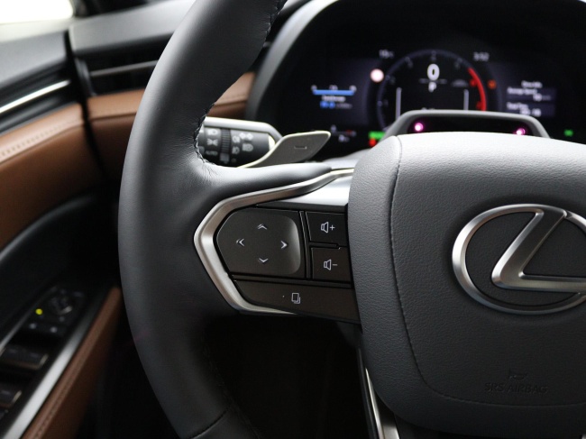 Lexus LBX - Relax 2WD