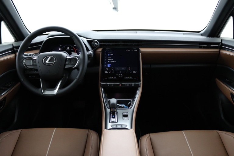 Lexus LBX - Relax 2WD 4