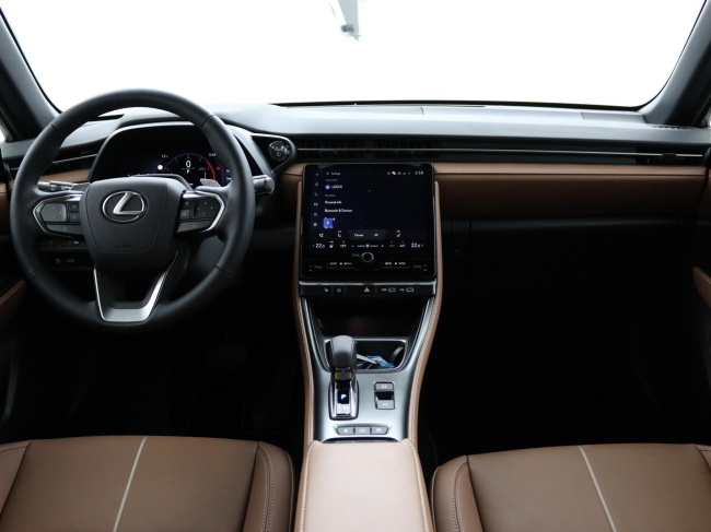 Lexus LBX - Relax 2WD