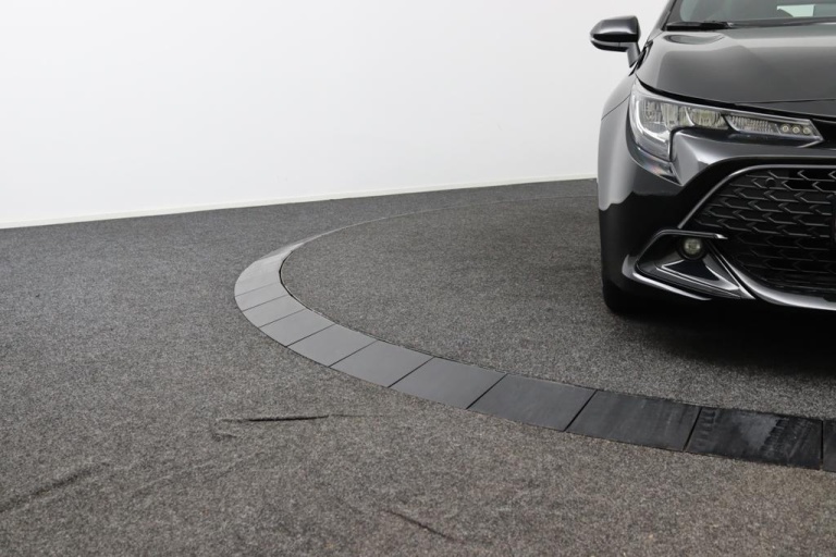 Toyota Corolla Touring Sports - Hybrid 140 Active 35