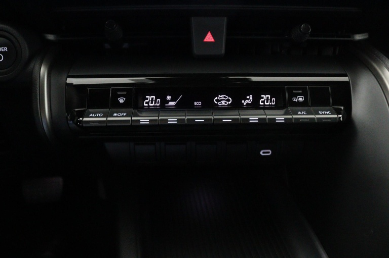 Toyota C-HR - 1.8 Hybrid 140 Dynamic | Adaptive Cruise Control 17