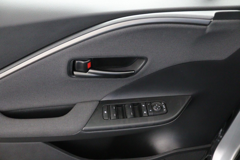 Toyota C-HR - 1.8 Hybrid 140 Dynamic | Adaptive Cruise Control 21