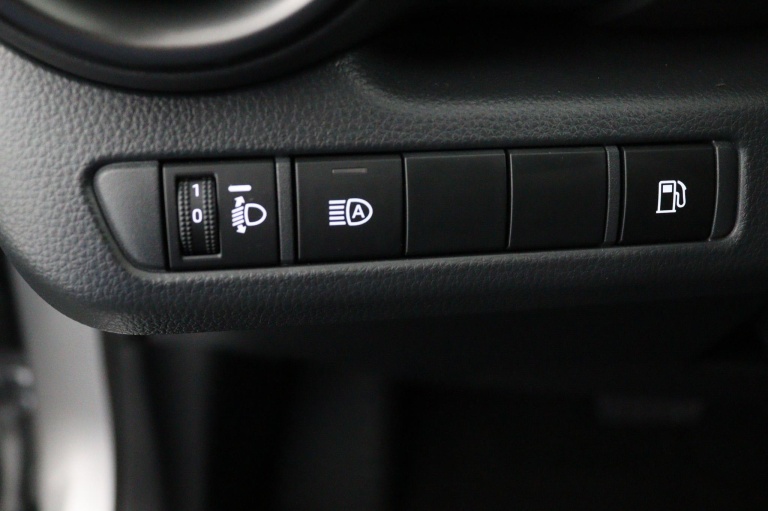 Toyota C-HR - 1.8 Hybrid 140 Dynamic | Adaptive Cruise Control 22