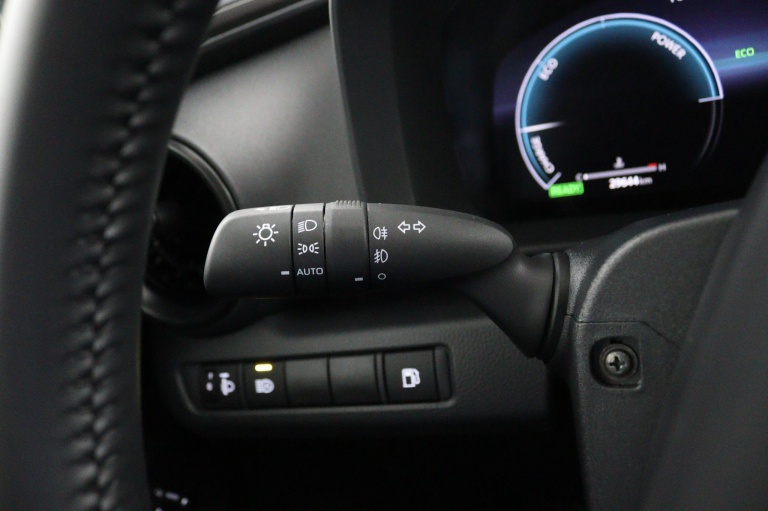 Toyota C-HR - 1.8 Hybrid 140 Dynamic | Adaptive Cruise Control 24