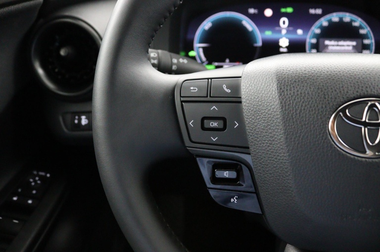 Toyota C-HR - 1.8 Hybrid 140 Dynamic | Adaptive Cruise Control 25