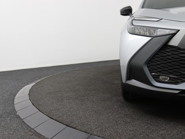 Toyota C-HR - 1.8 Hybrid 140 Dynamic | Adaptive Cruise Control