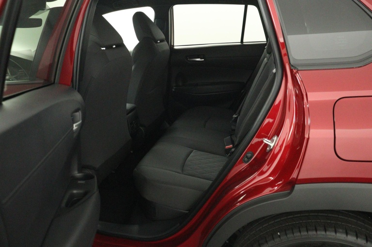 Toyota Corolla Cross - Hybrid 140 Style 16