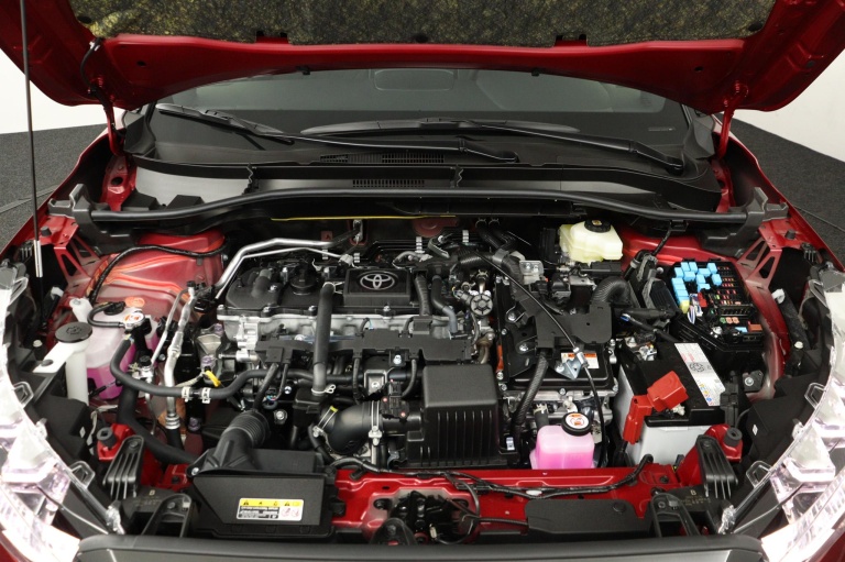 Toyota Corolla Cross - Hybrid 140 Style 31