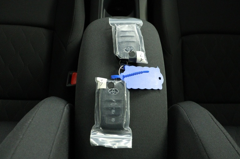 Toyota Corolla Cross - Hybrid 140 Style 8