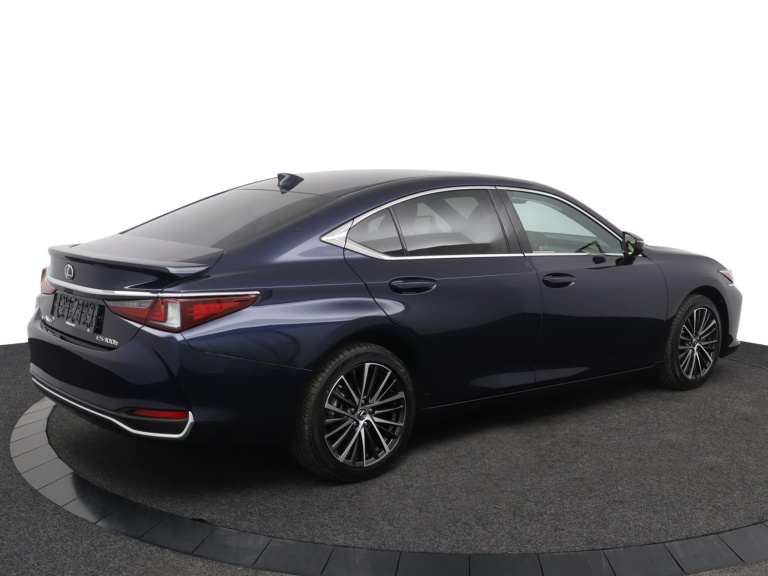 Lexus ES - 300h 35th Edition 2