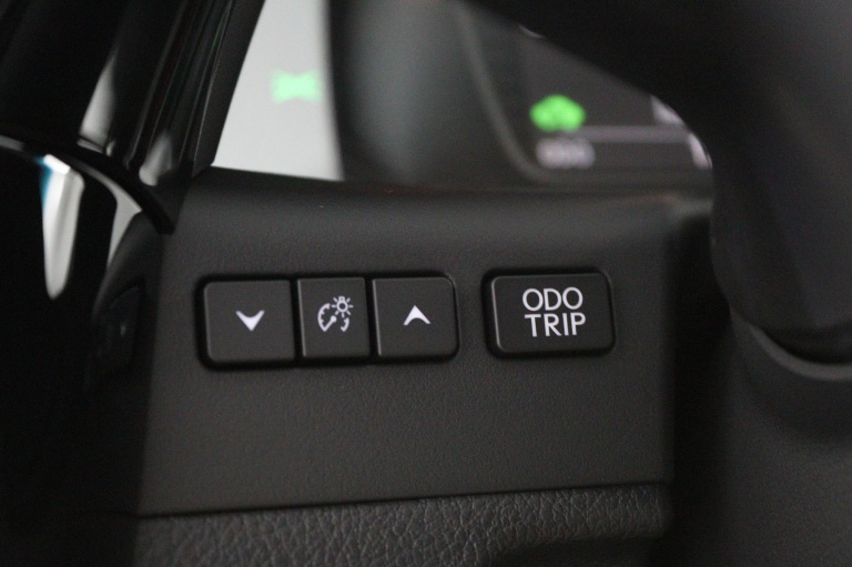 Lexus ES - 300h 35th Edition 27
